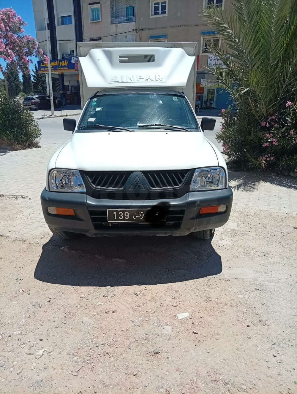 Mitsubishi L200
