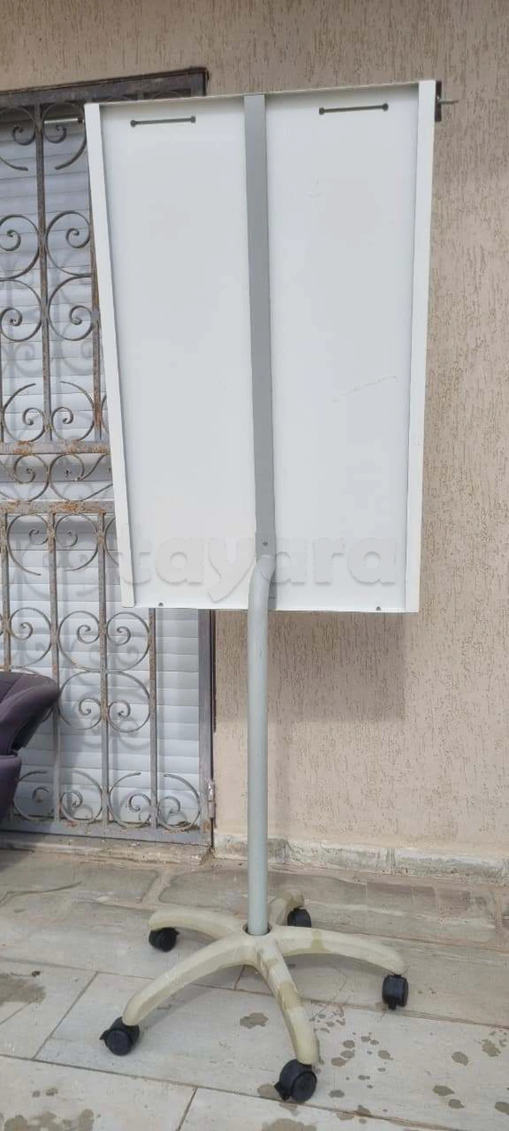 Tableau blanc magnétique mobile