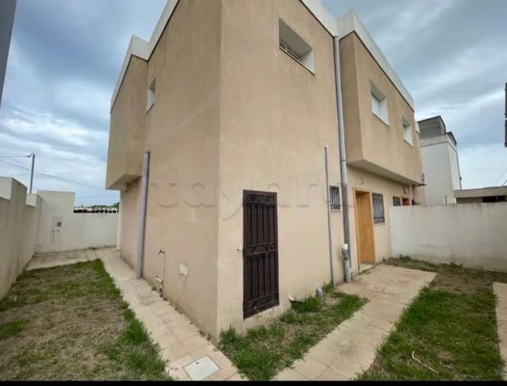 VILLA MAISON DUPLEX À RAOUED A VENDRE +33781840786