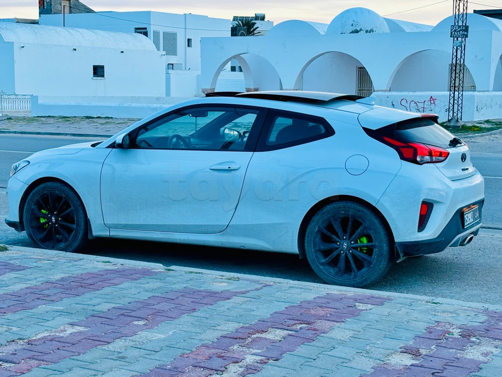 Hyundai Veloster