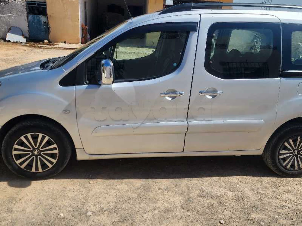 Carte voiture Peugeot Partner
