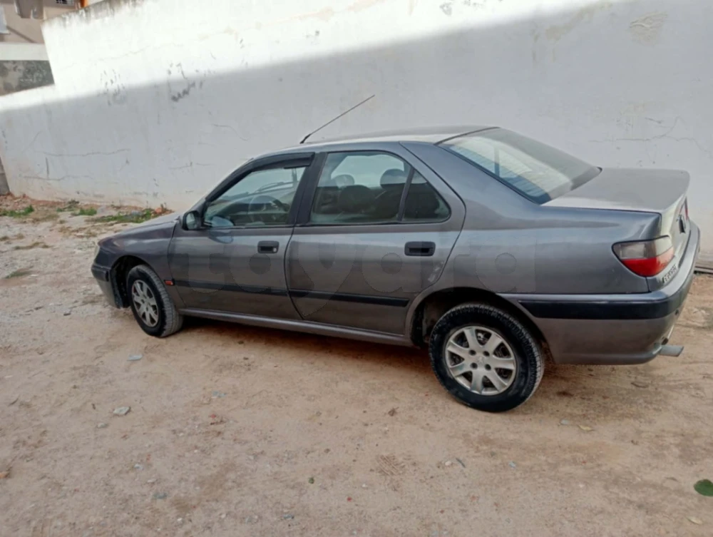 Peugeot 406