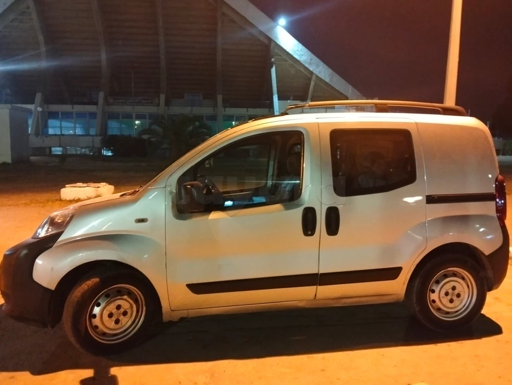 Carte voiture Peugeot Bipper