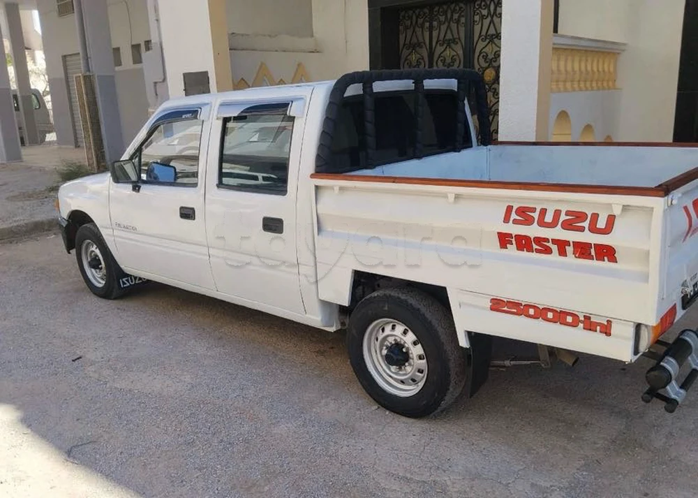 Isuzu Trooper