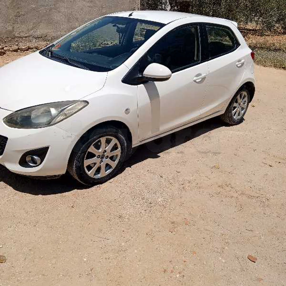 Mazda 2