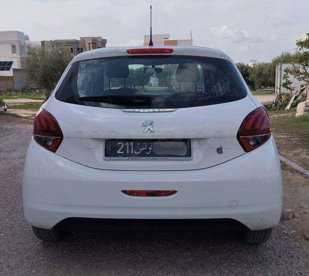 Carte voiture Peugeot 208