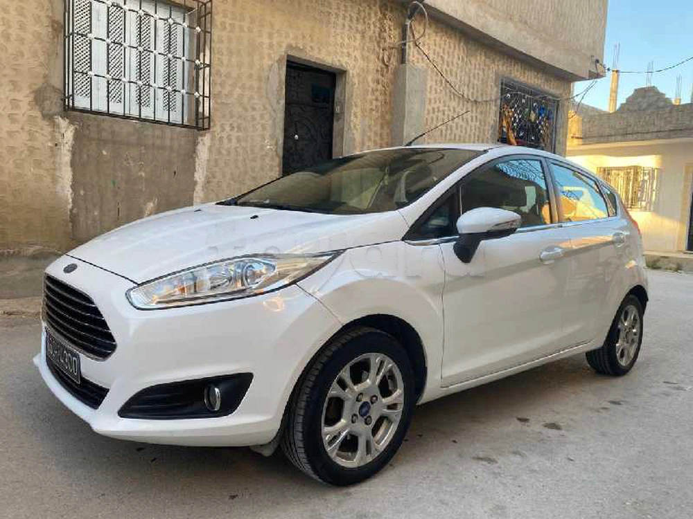 Carte voiture Ford Fiesta
