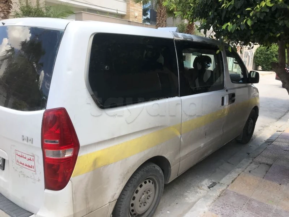 Hyundai H-1