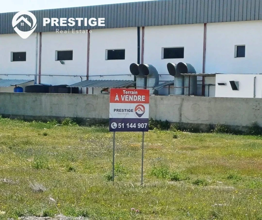 À vendre un terrain 2000 m² au Technopole de Monastir