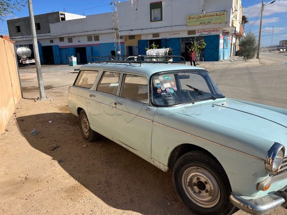 Peugeot 404
