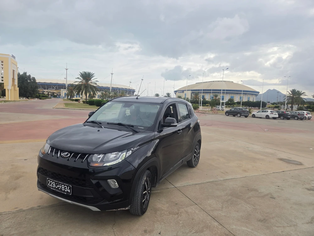 Mahindra Hover