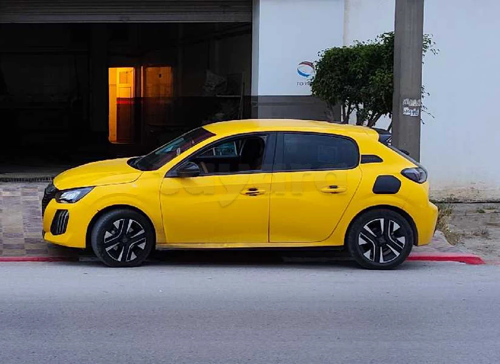 Carte voiture Peugeot 208