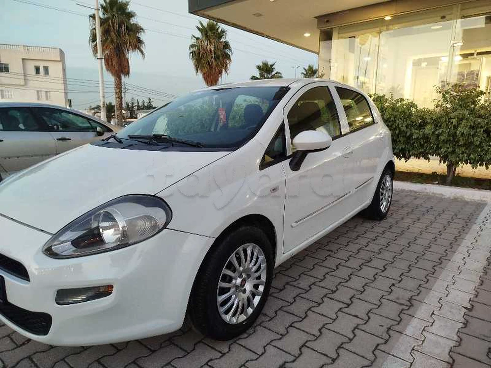 Carte voiture Fiat Grande Punto