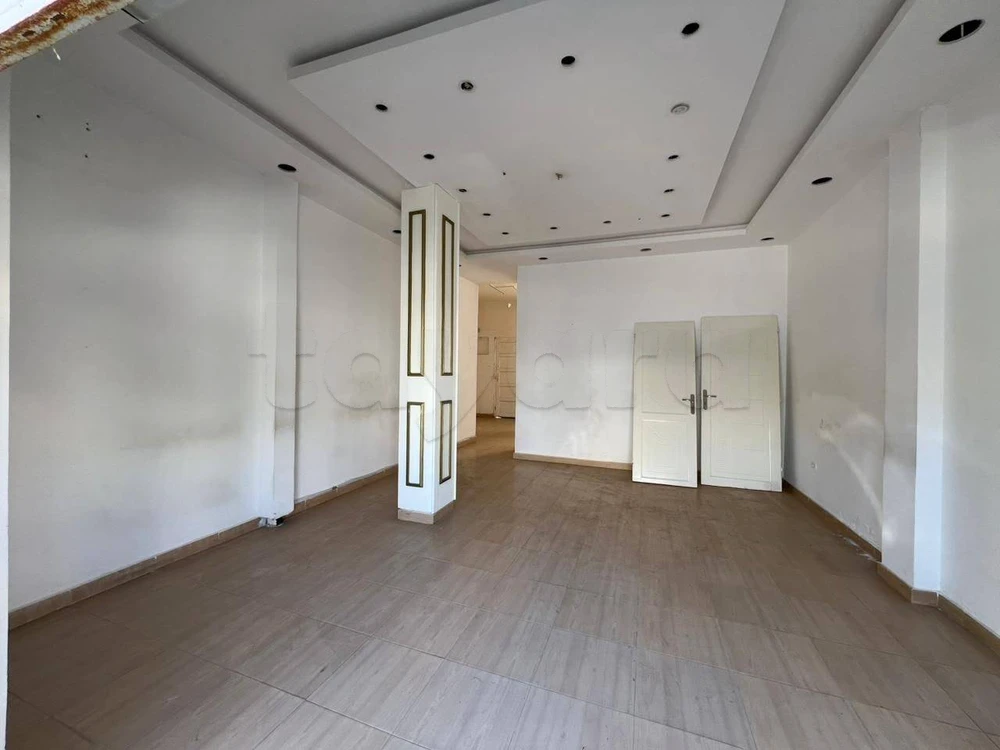 local commercial de 50m² à Hammam lif centre
