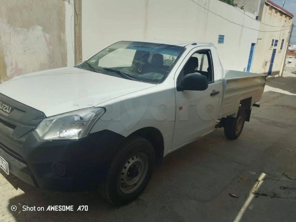Carte voiture Isuzu D-Max