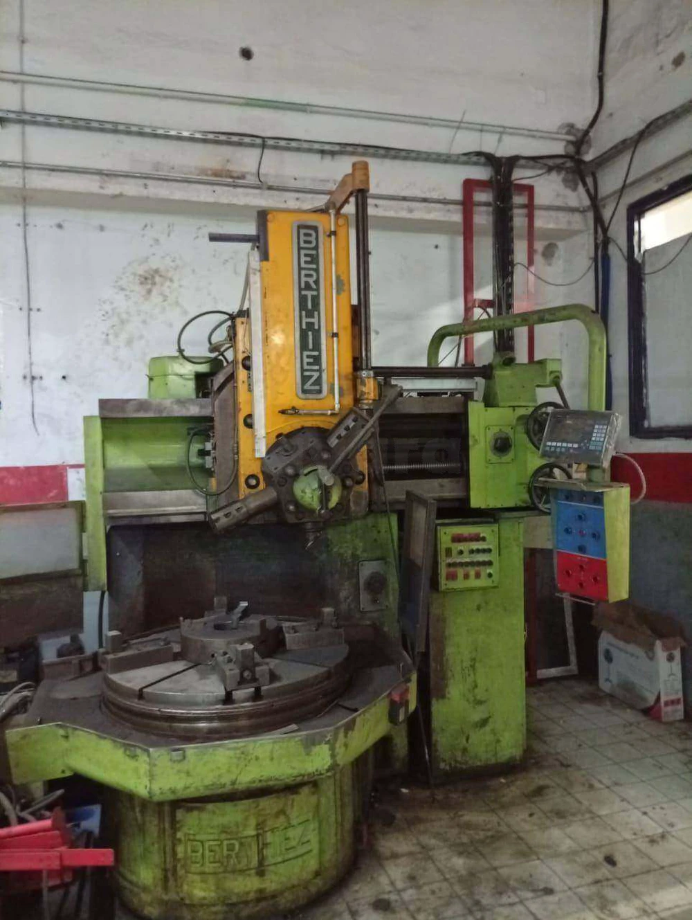 Lot de machine outil : Tour Fraiseuse Presse