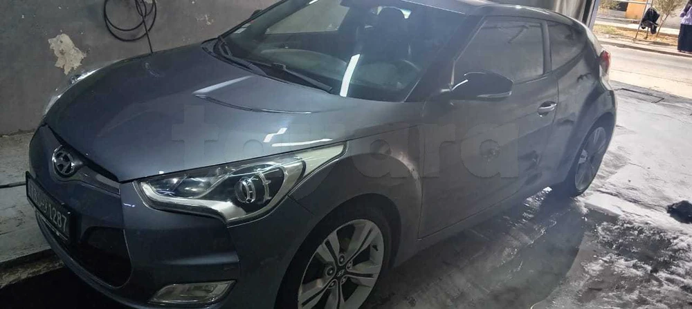 Hyundai Veloster