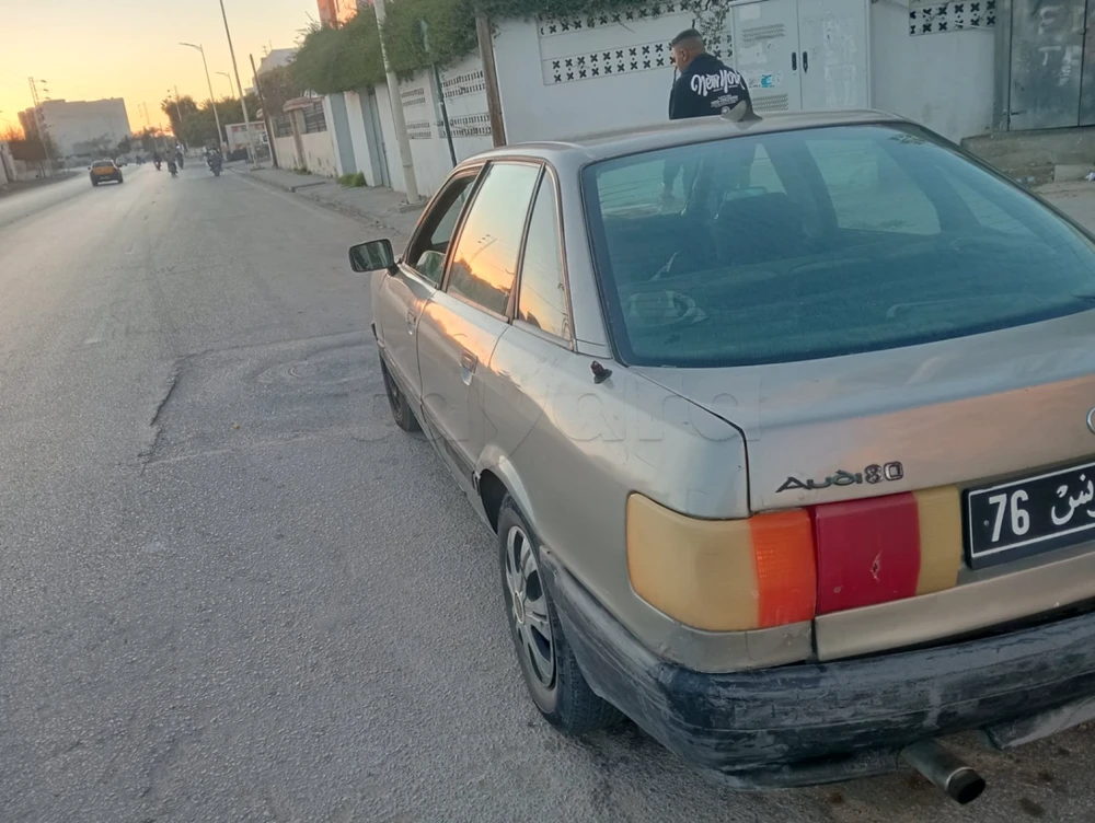Audi 80