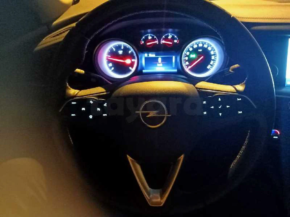 Carte voiture Opel Insignia