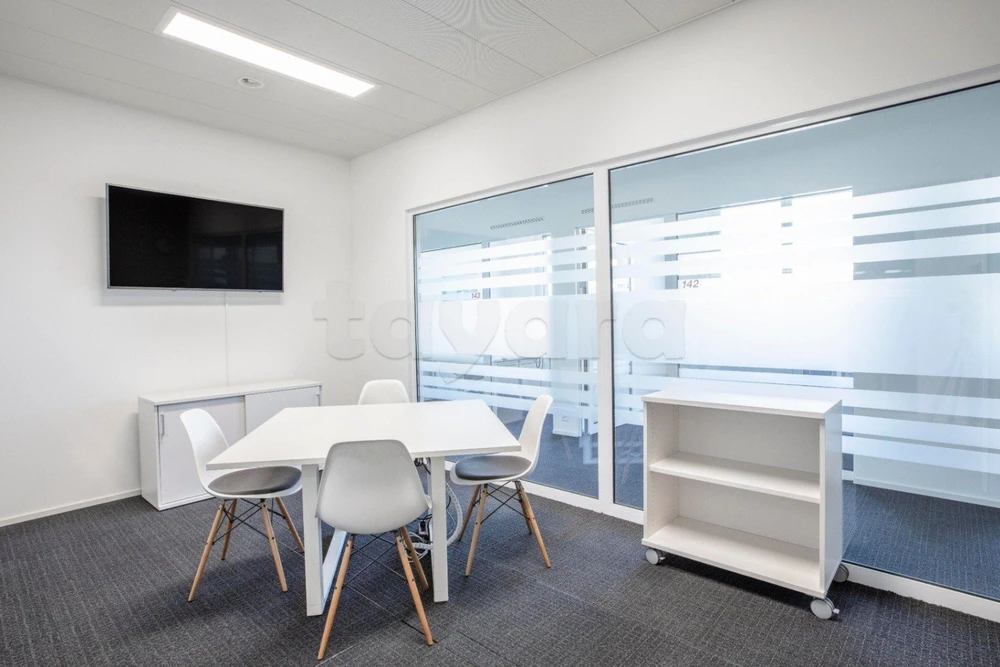 Bureau en espace ouvert à louer pour 10 personnes à Tunis, HQ Berges du Lac 3