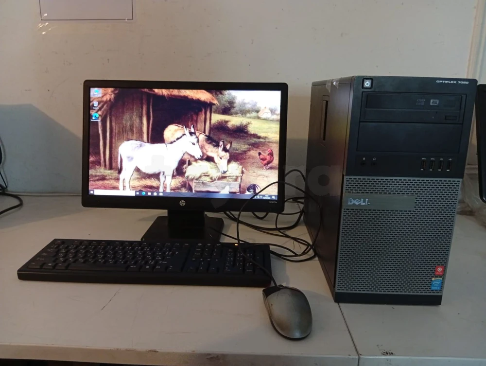 PC COMPLET I5/ 4éme de la Marque DELL OPTIPLEX