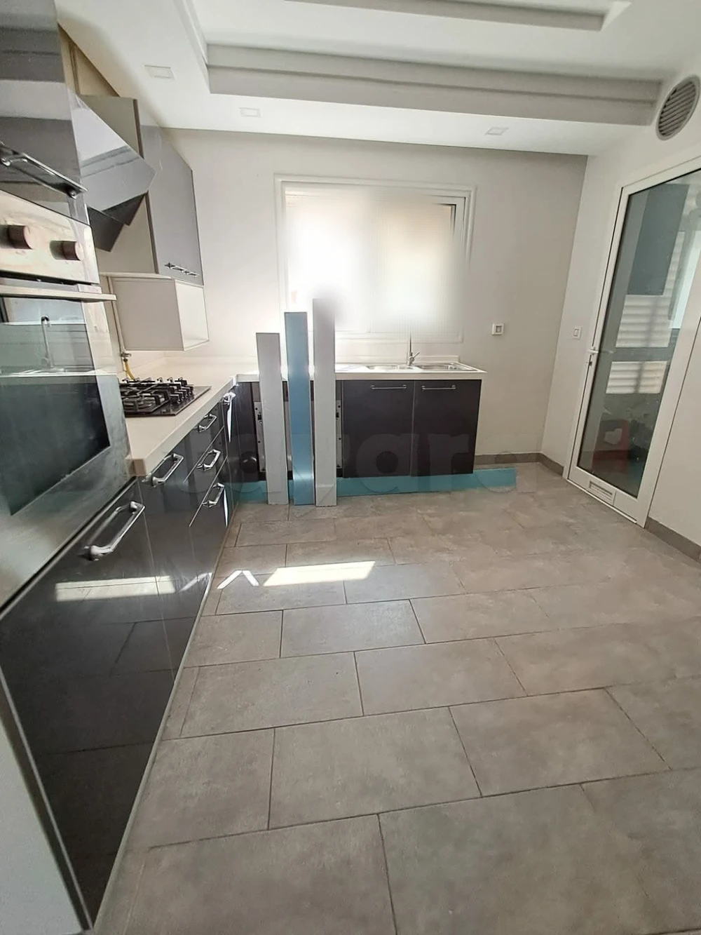 ENNASR Location Agréable appt S4