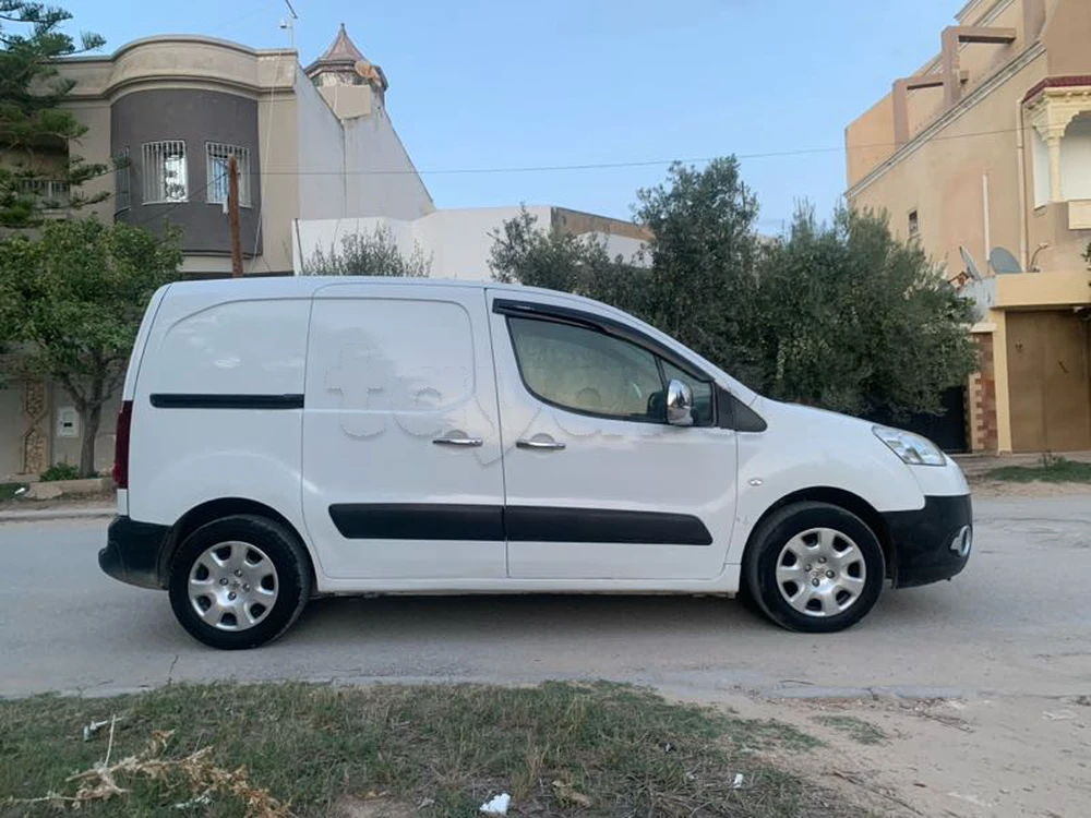 Carte voiture Peugeot Partner