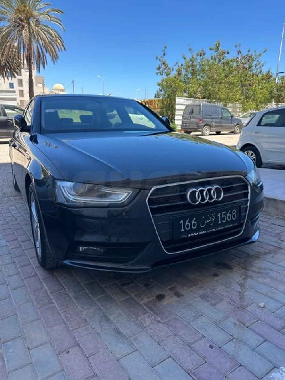 Carte voiture Audi A4