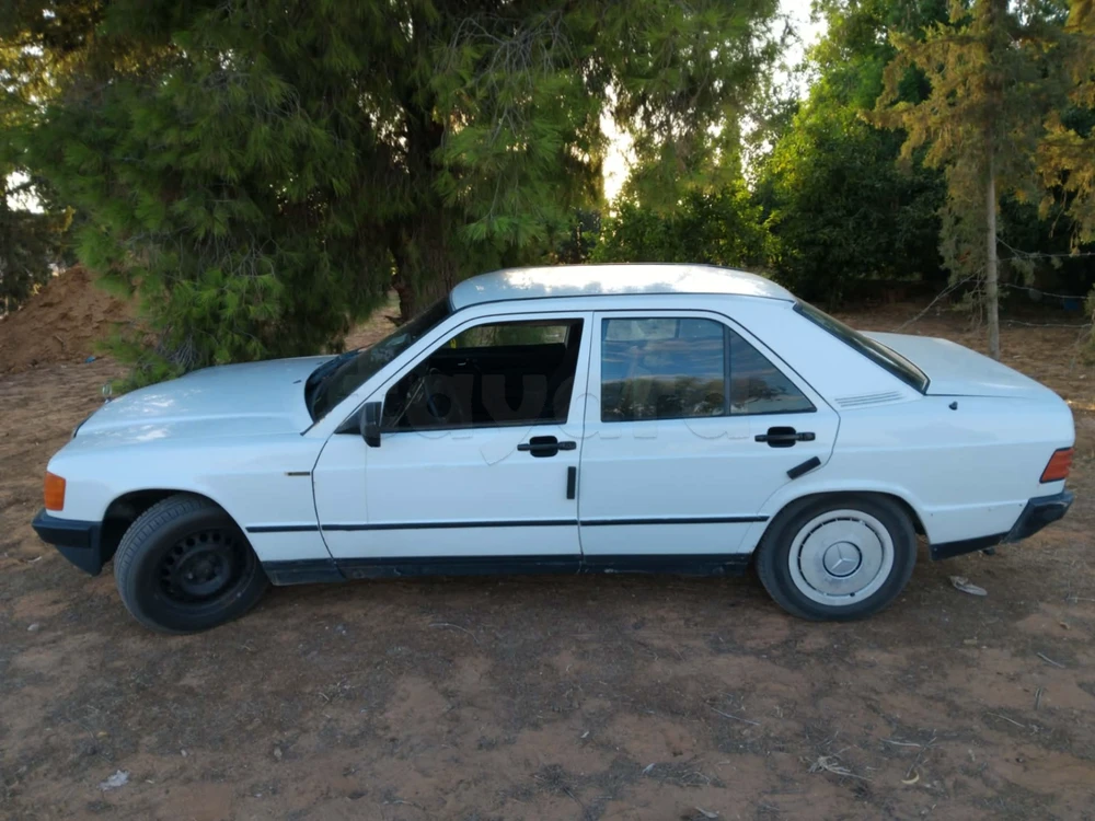 Carte voiture Mercedes-Benz 190