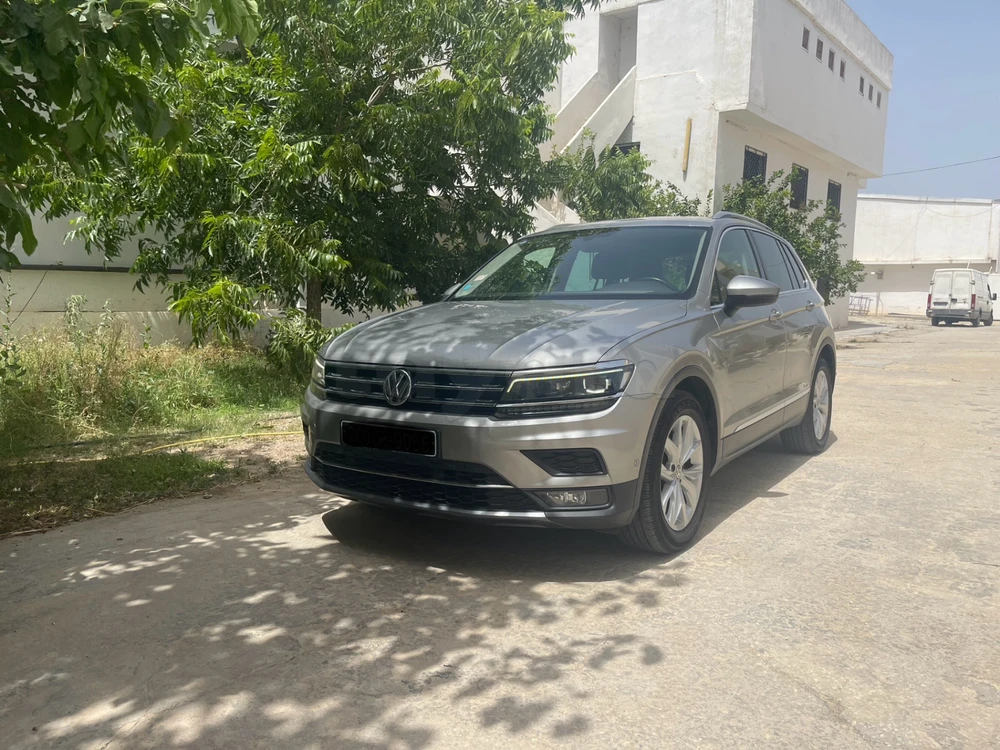 Carte voiture Volkswagen Tiguan