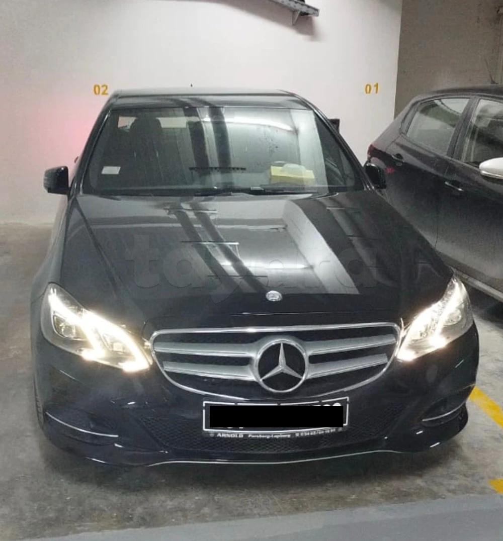 Carte voiture Mercedes-Benz Classe E