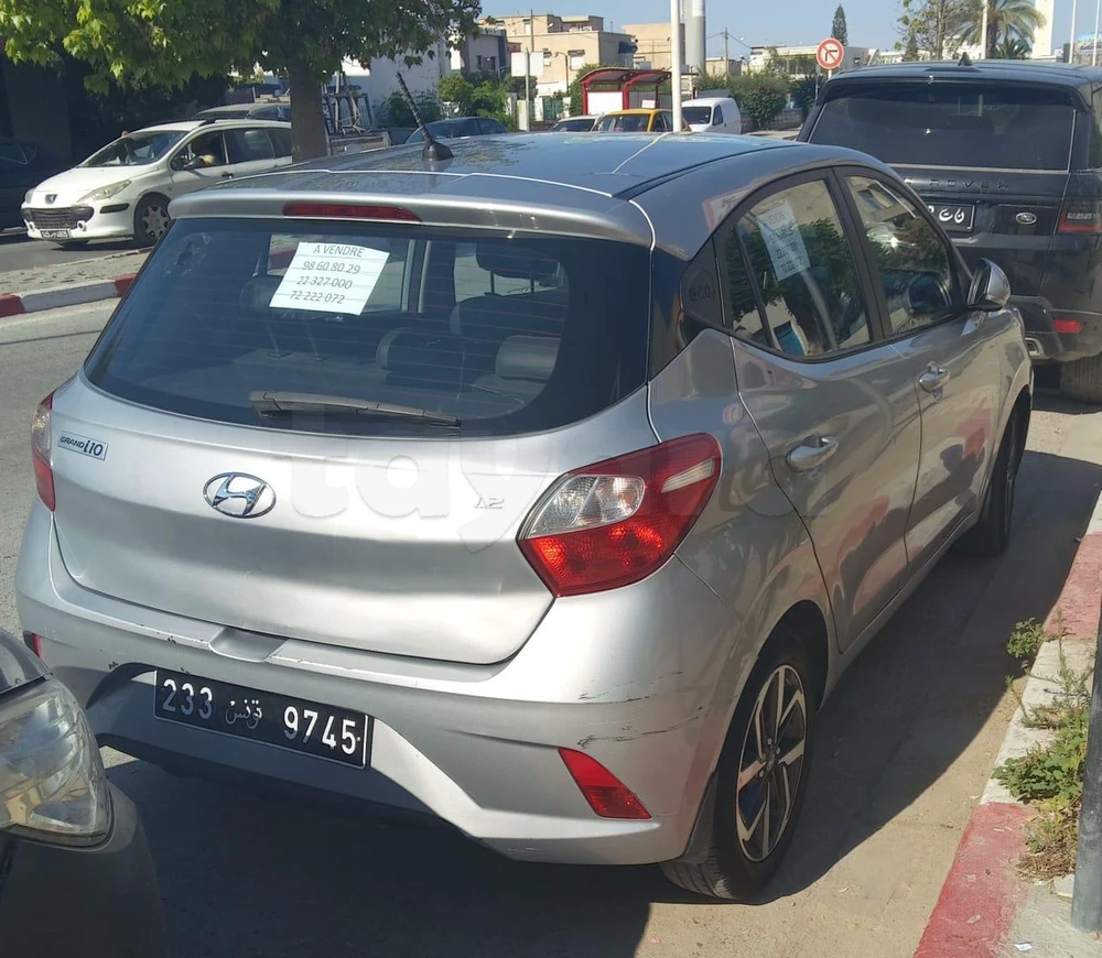 Carte voiture Hyundai i10