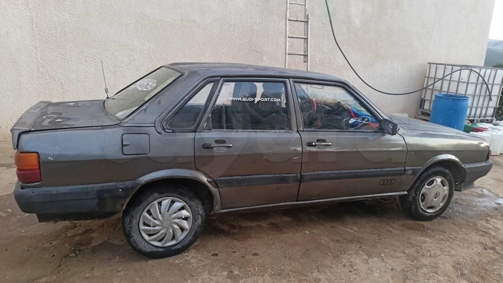 Audi 80