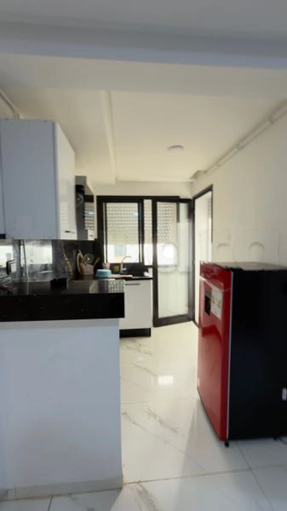 🏡✨ À vendre – Appartement S+1 à Laouina ✨🏡