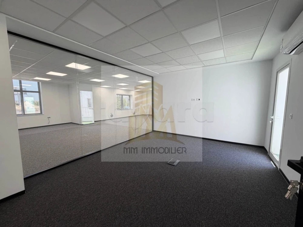 A louer des bureaux au Lac 1