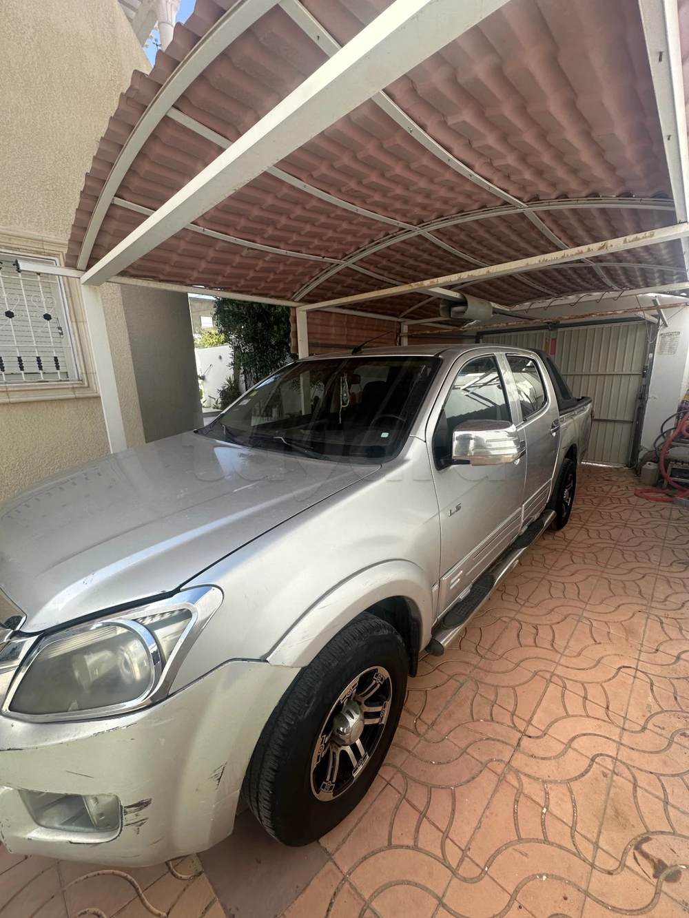 Carte voiture Isuzu D-Max