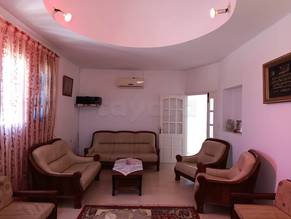 Étage de villa meublée Djerba