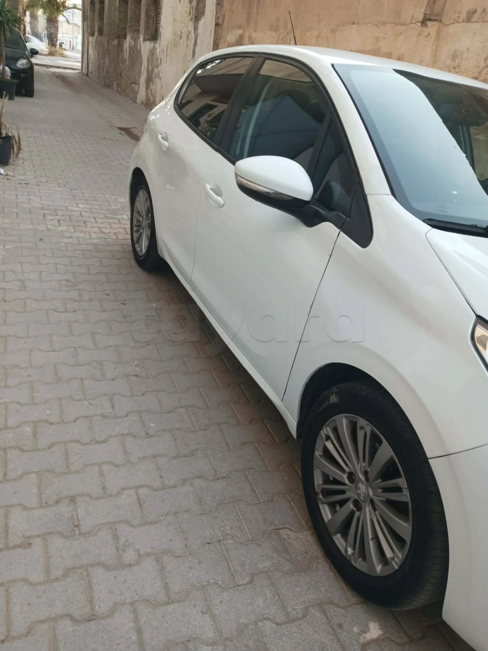 Carte voiture Peugeot 208