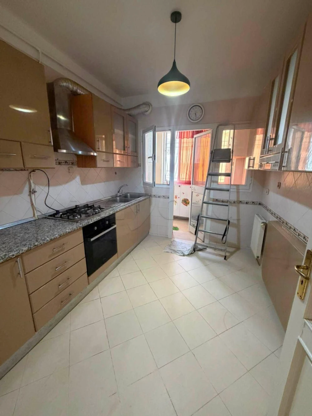 A vendre Appart S+2 spacieux avec cellier et ppkss