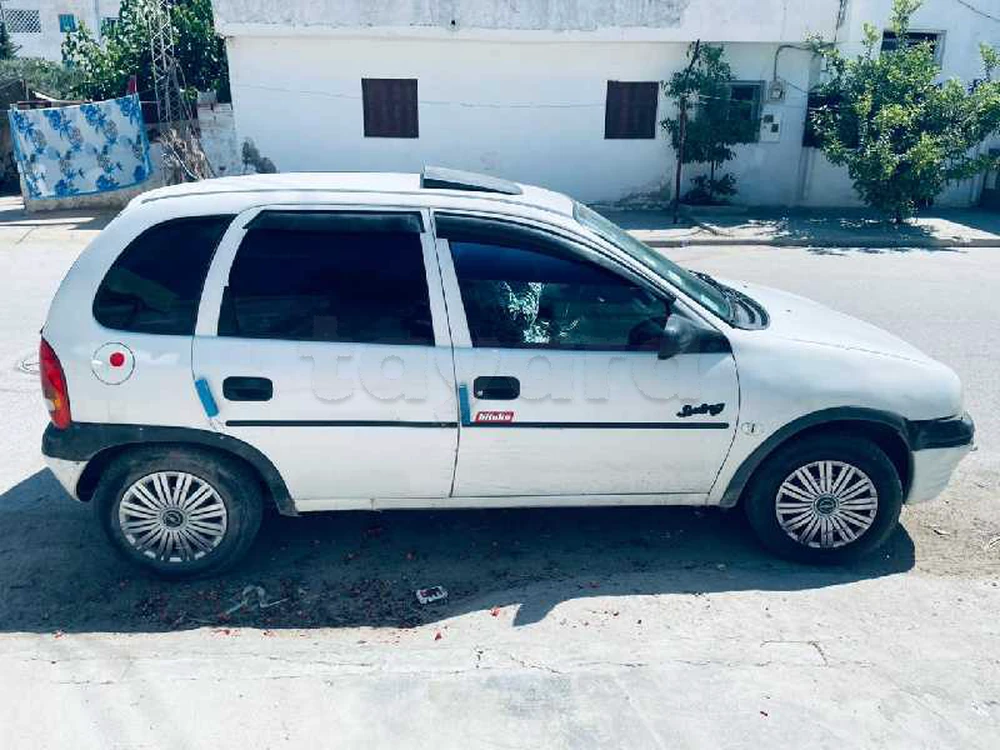 Carte voiture Opel Corsa