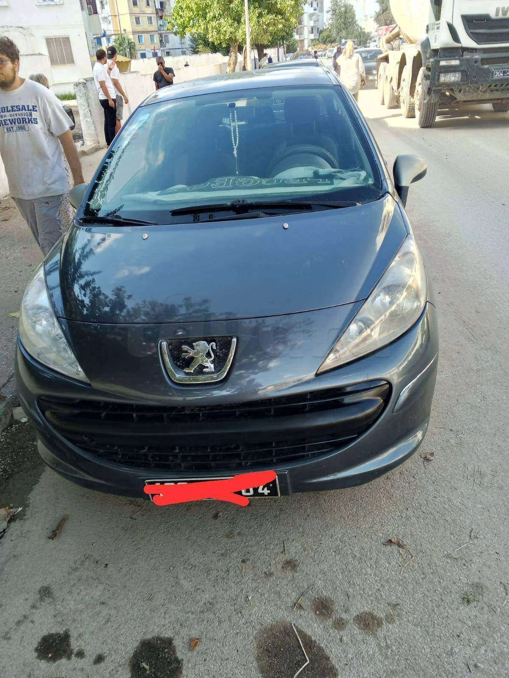 A vendre 207 essence