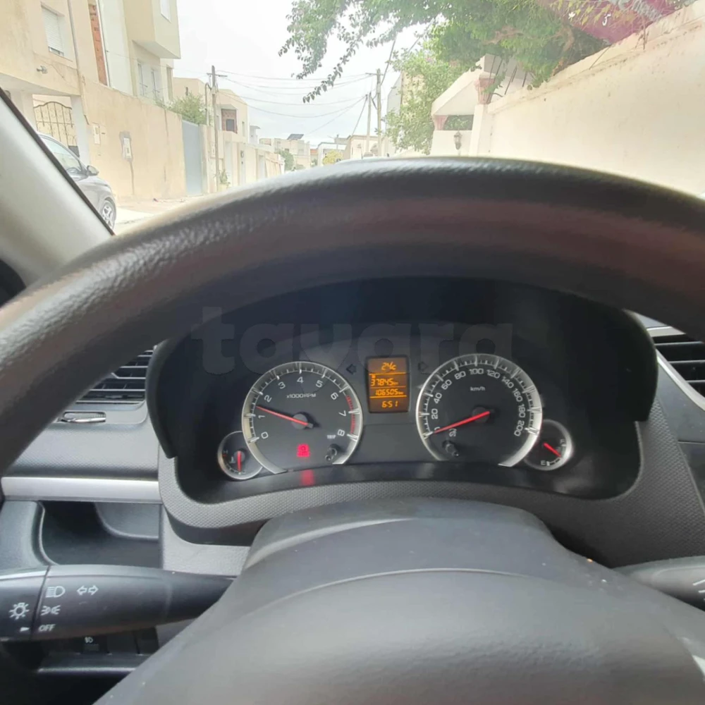 Carte voiture Suzuki Swift