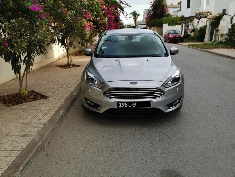 Ford Focus - 2017 Essence 6 CV à Tunis - autoprix.tn