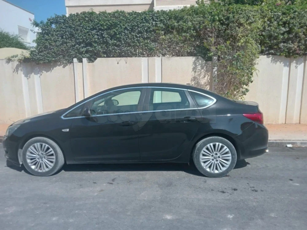 Carte voiture Opel Astra