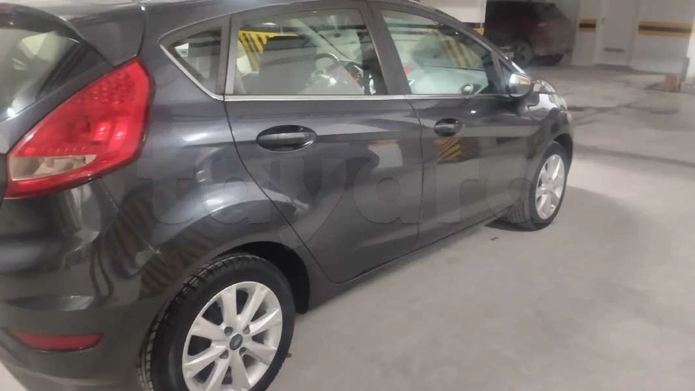 Carte voiture Ford Fiesta