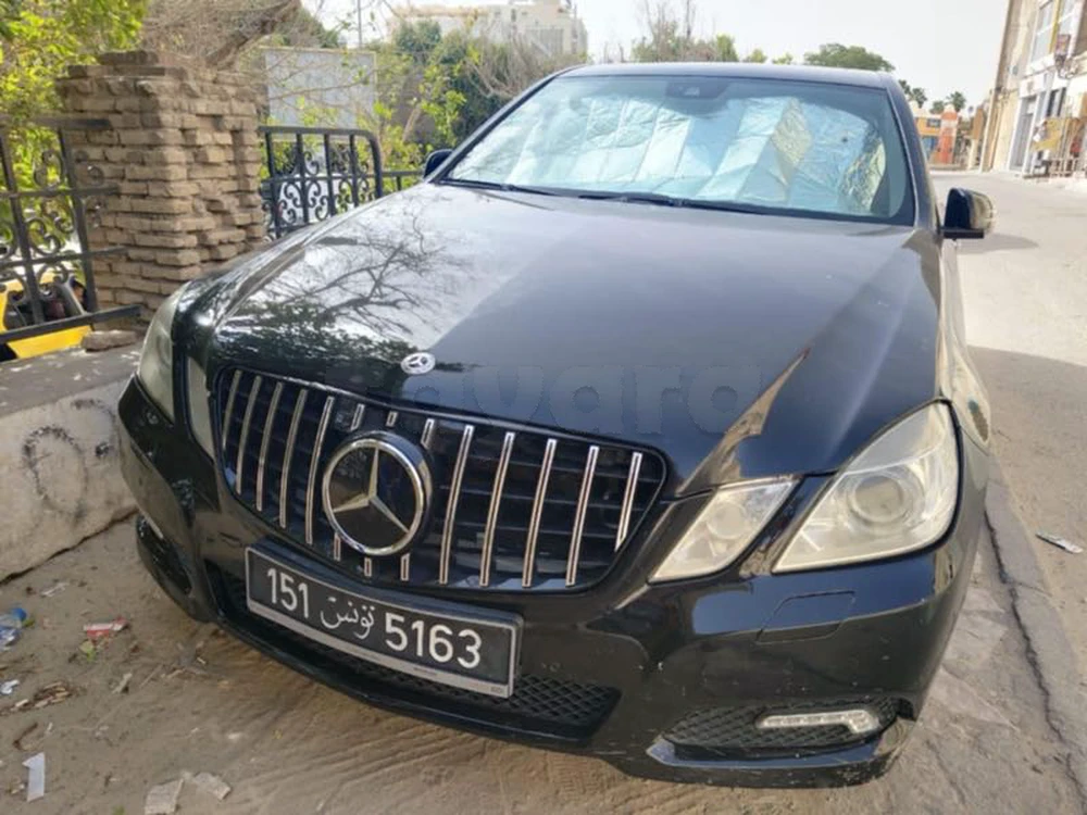 Carte voiture Mercedes-Benz Classe E