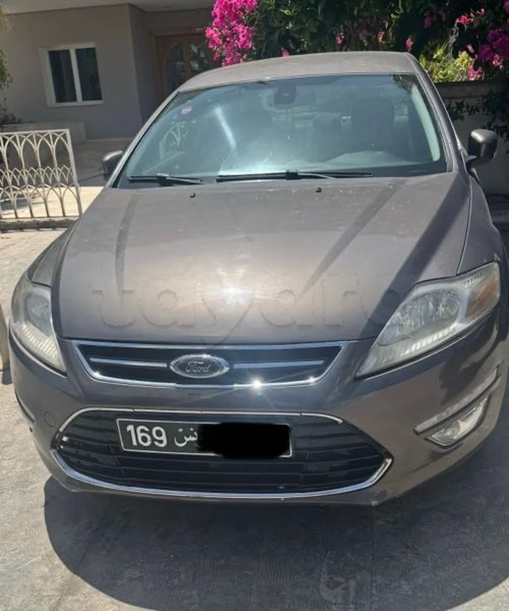 Carte voiture Ford Mondeo