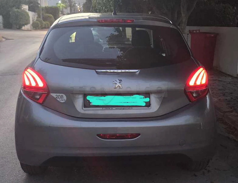 Carte voiture Peugeot 208