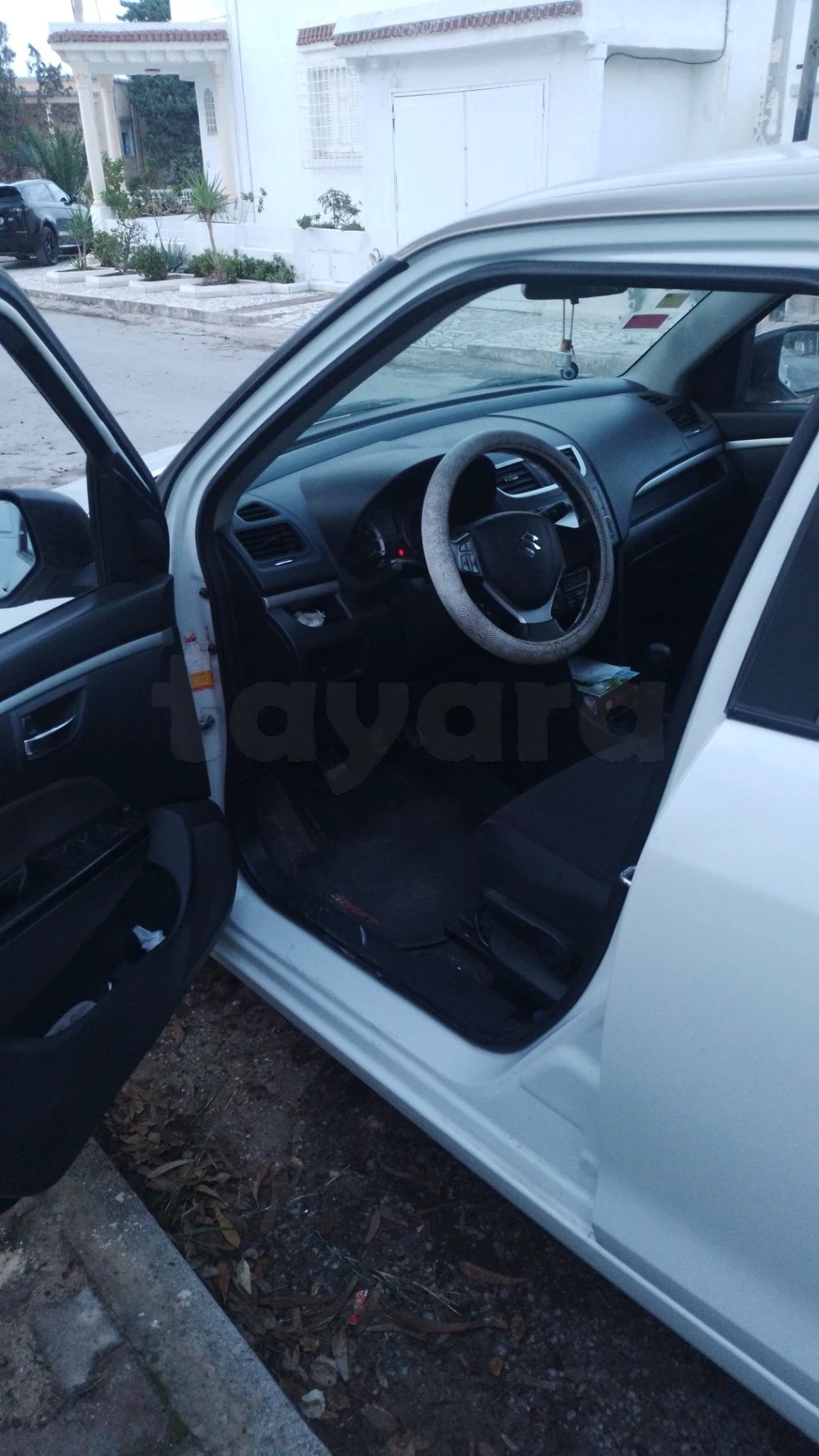 Carte voiture Suzuki Swift