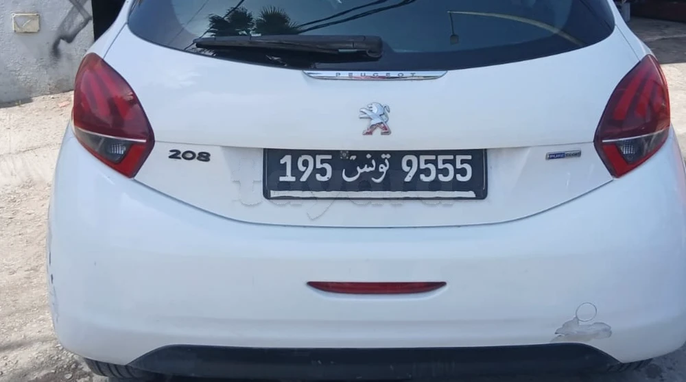 Peugeot 208